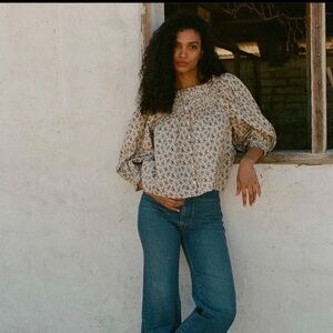 Doen Claudette Top in Creme Fleurs D'Avignon